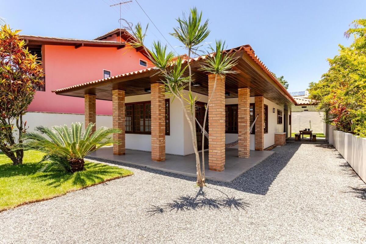 Casa de férias Authentic And Cozy Meiembipe House Florianopolis