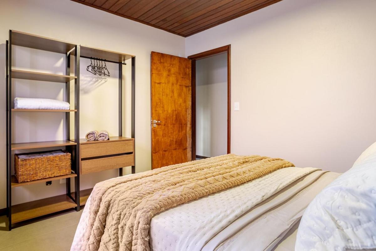 Authentic And Cozy Meiembipe House